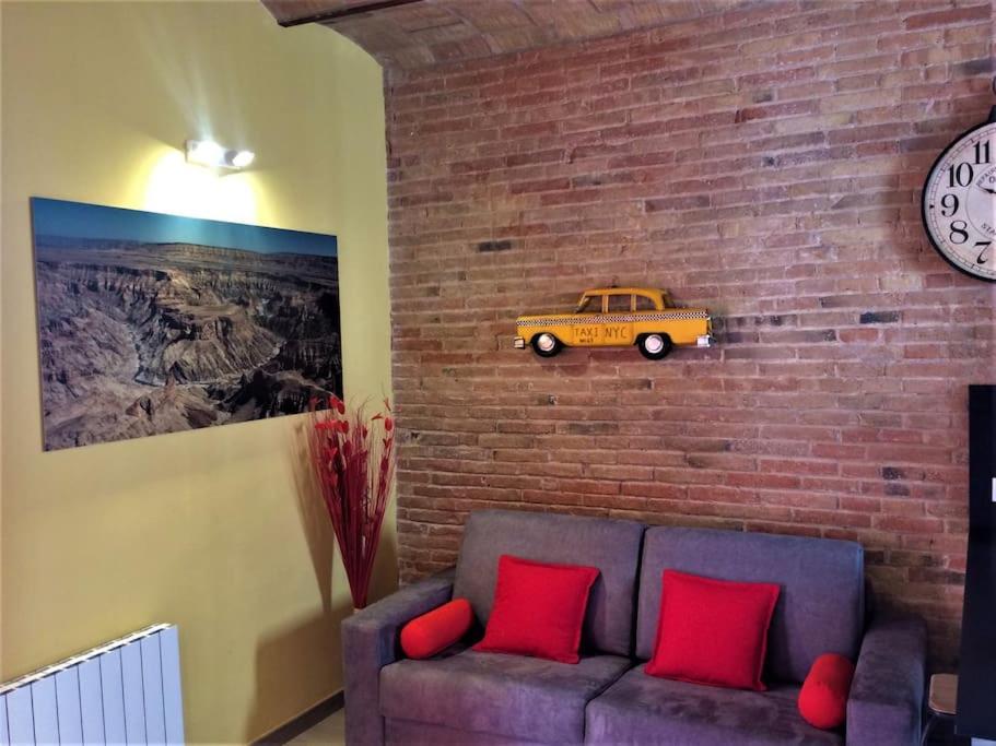 Lovely & Bright Vila Olimpica Beach Apartment Барселона Экстерьер фото