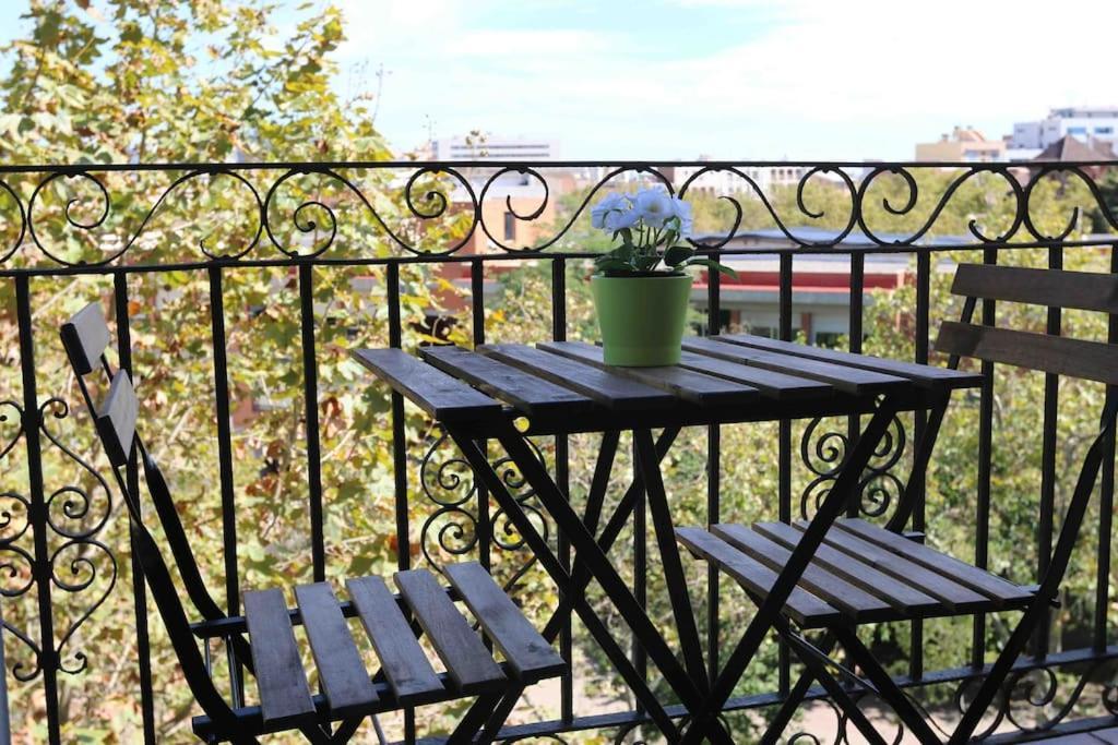 Lovely & Bright Vila Olimpica Beach Apartment Барселона Экстерьер фото